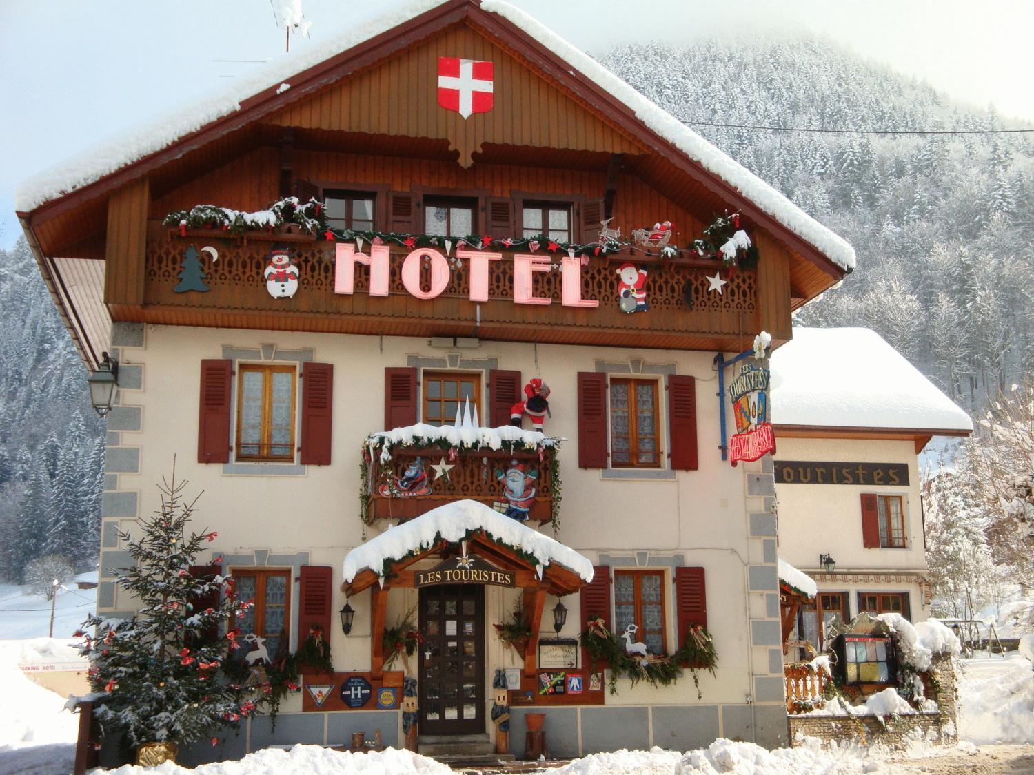 Les Touristes Hotel Abondance Exterior photo