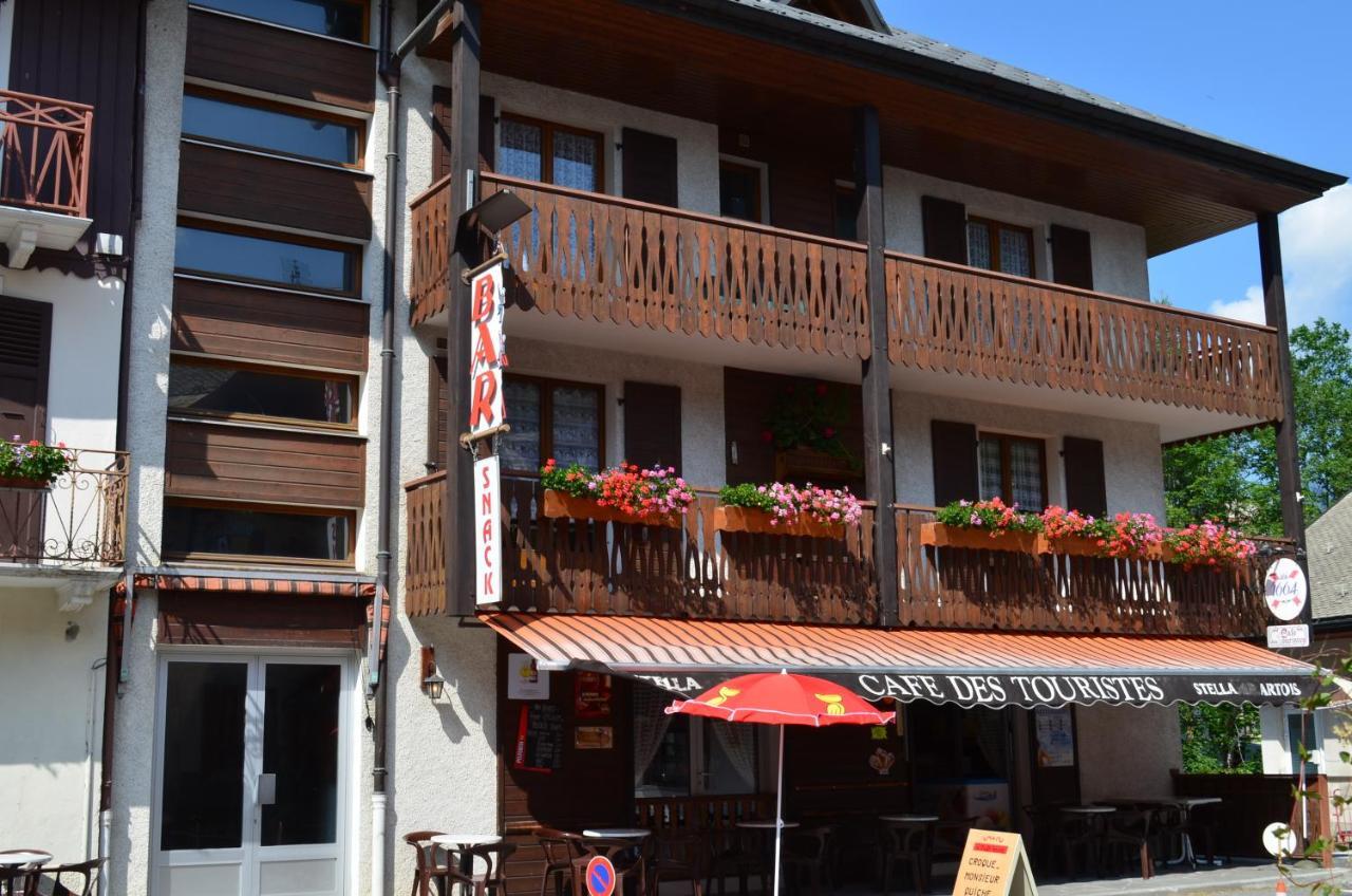 Les Touristes Hotel Abondance Exterior photo